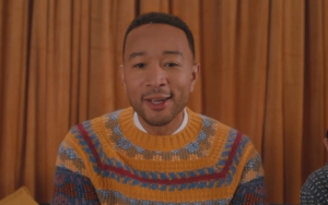 Siap Sambut Natal, John Legend Rilis MV 'Have Yourself a Merry Little Christmas'