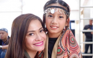 Si Putri Bungsu Suka Dandan, Ersa Mayori Ngaku Kalah Menor