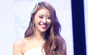 Tingkahnya Dicibir Memalukan, Netter Tuding Mijoo Lovelyz Sengaja Lebay Agar Terkenal