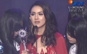 SCTV Awards 2018: Gemetar Jadi Sasaran The Sacred Riana, Erysa Aurelia Ternyata Menang