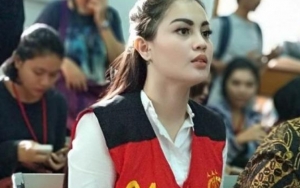 Jennifer Dunn Terciduk Bersama Pria Bukan Faisal Harris, Ekspresi 'Ketahuan' Malah Jadi Sorotan