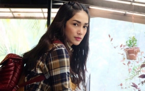 Datangi Polda Metro Jaya, Ussy Sulistiawaty Laporkan Penghina Kedua Putrinya?