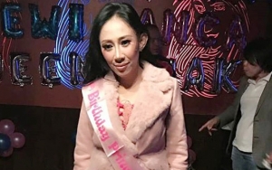 Dandanan di Pesta Dicibir Menyeramkan, Netter Juga Gegerkan Tanggal Ulang Tahun Dewi Sanca
