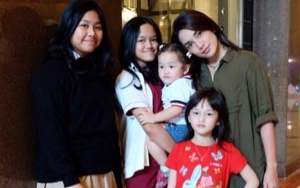 Dibully Haters, Intip 10 Potret Transformasi Kedua Putri Ussy Sulistiawaty Jadi Gadis Cantik Jelita