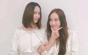 Pamer Foto-Foto Liburan di Yunani dan Austria, Krystal 'Kerjai' Jessica Pakai Mentimun