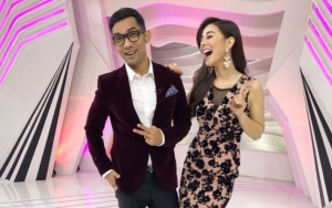 Bersama Indra Herlambang, Astrid Tiar Diminta Fans tak Pecicilan