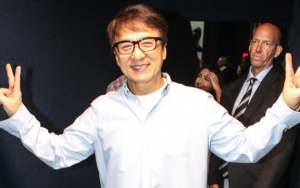 Pernah Selingkuhi Sang Istri dan Pukul Anak, Jackie Chan Merasa Jadi Pecundang