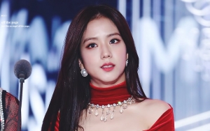 Melon Music Awards 2018: Staf Wanita Diduga Lemparkan Selimut ke Jisoo Black Pink