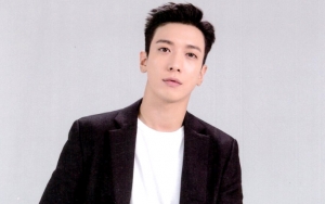 Jalani Wamil, Jung Yong Hwa Sempatkan Berdonasi di Hari Disabilitas Internasional