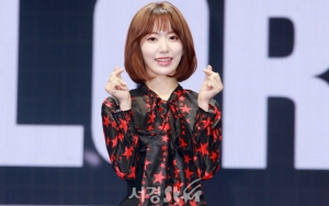 Foto-Foto Lawas Sakura IZ*ONE Berbikini Seksi Jadi Bahan Hujatan Netter