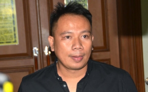 Adik Vicky Prasetyo Dikeroyok Pakai Senjata Tajam, Netter Ikut Syok 