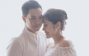 Ardina Rasti Melahirkan Anak Pertama, Wajah Bayi Imut dan Rambut Lebat Curi Perhatian Netter