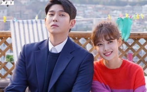 Kim Yoo Jung - Yoon Kyun Sang Selfie Imut di Lokasi 'Clean With Passion For Now'