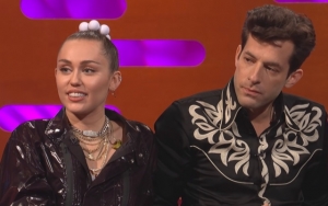 Duet di Lagu 'Nothing Breaks Like a Heart', Mark Ronson Mengaku Sudah Lama Incar Miley Cyrus