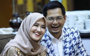 Posting di Instagram, Tommy Kurniawan Bareng Sang Istri Lakukan 'Kekonyolan' Ini