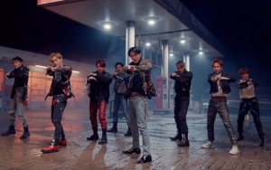 Comeback Rilis MV 'Love Shot', 'Tembakan' EXO Bikin Fans 'Kepanasan'
