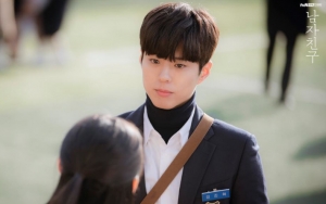 Gara-Gara Adegan Park Bo Gum Ini di 'Encounter', Hati Netter Ikut Merasa Sakit