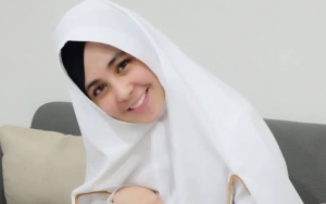 Diisukan Jadi Istri Kedua Seorang Pengacara, Risty Tagor Hanya Tersenyum