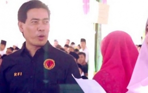 Tak Terima Hoax Instagram, 'Suami' Risty Tagor Ini Nyinyiri Netter