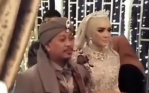Ayahnya Gelar Resepsi Nikah dengan Istri Baru, Putri Opick Tunjukkan Sikap Ini