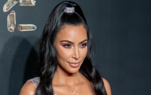 Kim Kardashian Pamerkan Kecantikan Alami Waktu Kecil, Penggemar Ribut Bahas Operasi Plastik