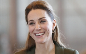 Kate Middleton Setir Mobil Sendiri, Warga Inggris Langsung Heboh