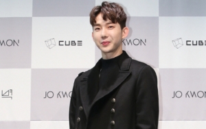 Unggah Foto Gagah Pakai Seragam Band Militer, Jo Kwon 2AM Banjir Pujian 