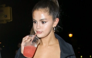 Tampil Perdana di Depan Publik Usai Keluar dari Rehabilitasi, Selena Gomez Pasang Senyum Lebar