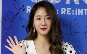 Gaya Makeup Jadi Sorotan di Korea First Brand Awards, Soyu Diduga Oplas Hidung