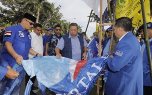 Soal 'Institusi Siluman' Dalang Perusakan Atribut Demokrat, Moeldoko: Kalau Ada Ya Tangkap Saja