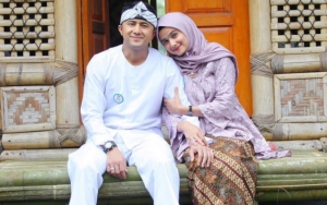 Jadi Ibu-ibu Pejabat, Penampilan Anggun Istri Hengky Kurniawan Jadi Sorotan