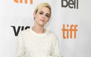 Dirumorkan Putus dari Stella Maxwell, Kristen Stewart Gandeng Wanita Lain