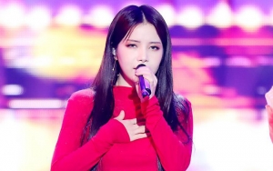 KPMA 2018: Solar Mamamoo Tampil Seksi dengan Punggung 'Bolong', Netter Malah Soroti Pantat