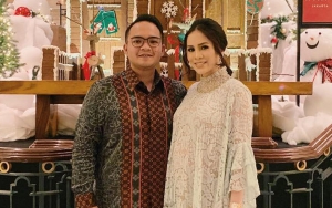 Momo Geisha Gelar Acara Tujuh Bulanan, 'Jual Rujak' Pakai Dollar Jadi Sorotan