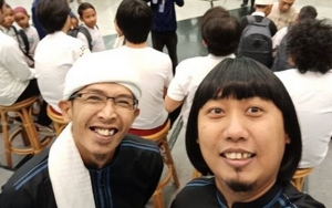 Ditinggal Almarhum Aa Jimmy, Komedian Ade Jigo Unggah Pesan Menyentuh Janji Lakukan Ini