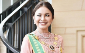  Rela Tak Ambil Libur Akhir Tahun Demi Hibur Penonton, Inikah Bayaran Manggung Rossa?