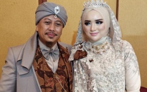  Bukan Tempat Wisata, Opick Ajak Istri Bulan Madu Ke Pengungsian Warga Palestina dan Suriah