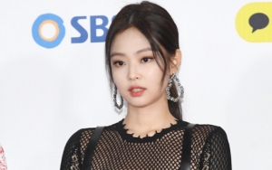 SBS Gayo Daejun 2018: Dress Jaring-Jaring Jennie di Red Carpet Dikritik Aneh 