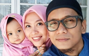 Klarifikasi Istri Bani Seventeen Soal Nisan Makam yang Tiba-tiba Menghilang