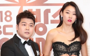 Sempat Digosipkan Putus, Han Hye Jin Ungkapkan Cinta ke Jun Hyun Moo di MBC Ent Awards 2018
