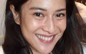 Dian Sastro Ungkap Kebahagiaan Liburan Akhir Tahun Di Pantai