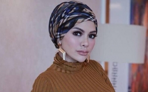 Tuai Kontroversi Saat Lepas Hijab, Nikita Mirzani Beri Tanggapan Santai