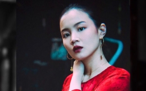 Pamer Tato di Pinggang dan Foto Bareng Pria, Lee Hi Disebut Bakal Ganti Imej