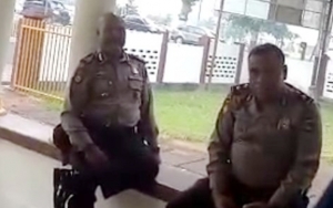 Polisi Robek Buku Tamu Relawan Prabowo-Sandi di NTB, Ada Apa?