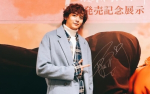 Tunjukkan Kemampuan Sulap, Aksi Nichkhun 2PM Bikin Netter Gemas