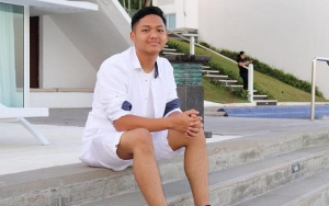 Azriel Hermansyah Pamer Foto Liburan, Pesona Wanita Cantik Ini Disebut Seperti Pacarnya