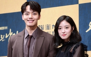 Adu Akting di 'The Crowned Clown', Lee Se Young Khawatir Yeo Jin Goo Tak Nyaman