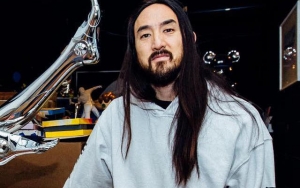 Kejebak Macet di Bali, Kocaknya Gaya Steve Aoki Saat Naik Ojek Online