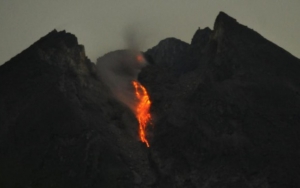 Gunung Merapi Keluarkan Lava Pijar, Ini Wilayah yang Terdampak Hujan Abu