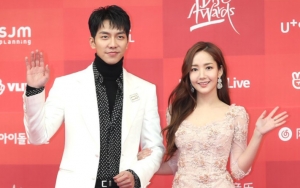 GDA 2019: Hadir Sebagai MC, Serasinya Lee Seung Gi dan Park Min Young di Red Carpet